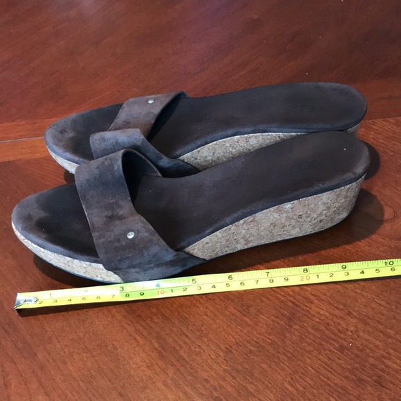 Ugg brown leather wedge sandals shoes size 8 - Picture 3 of 14